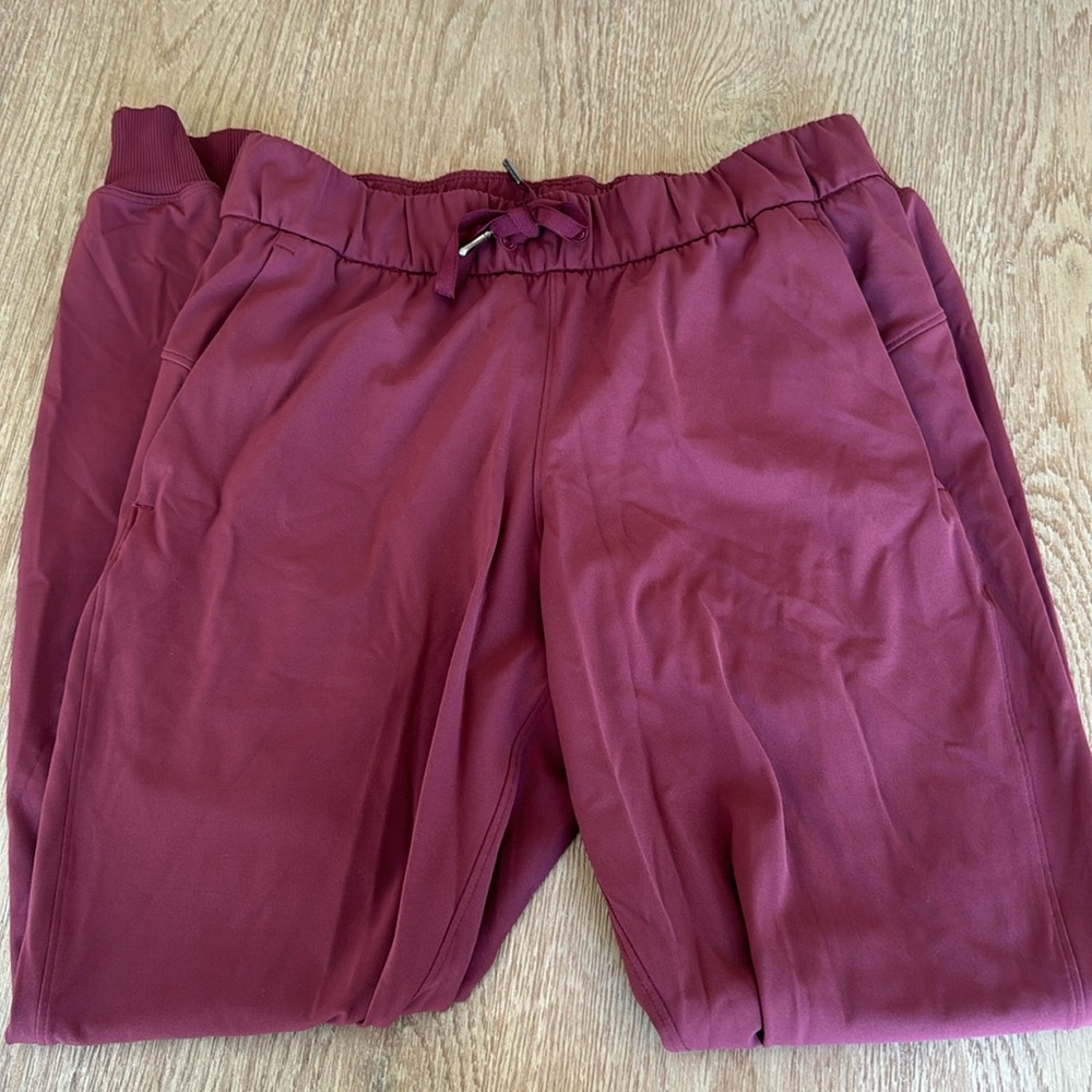EUC Lululemon Stretch jogger pant